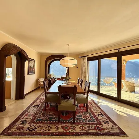 Isola Villa *